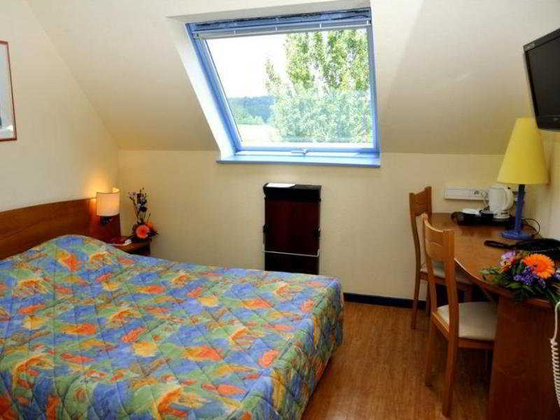 Ibis Styles Bale-Mulhouse Aeroport Hotel Блотзайм Екстериор снимка