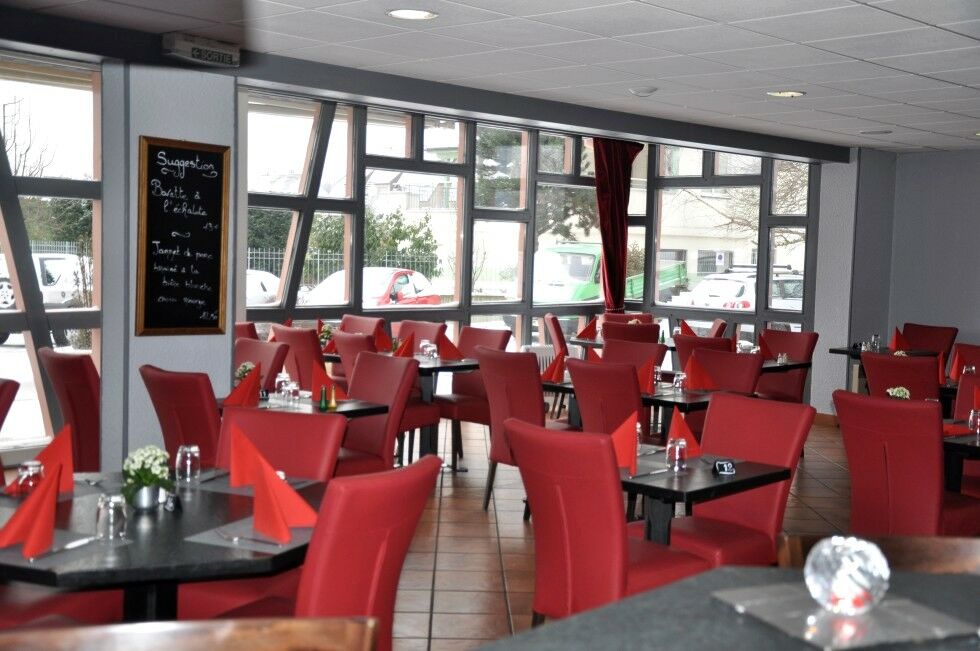Ibis Styles Bale-Mulhouse Aeroport Hotel Блотзайм Екстериор снимка