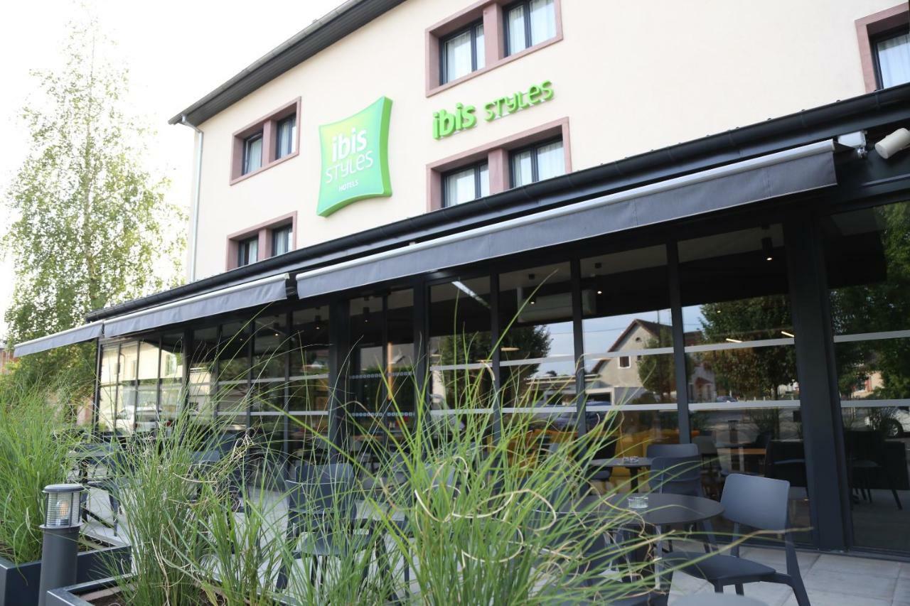 Ibis Styles Bale-Mulhouse Aeroport Hotel Блотзайм Екстериор снимка